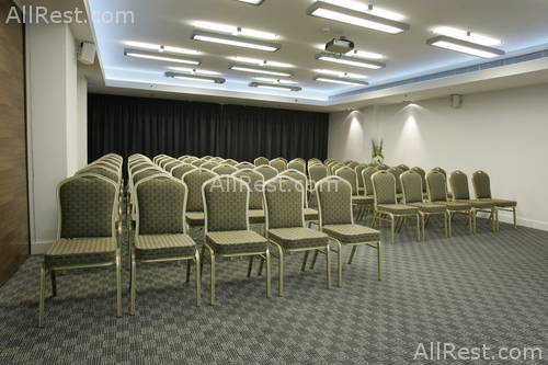 Atrium Hotel 32